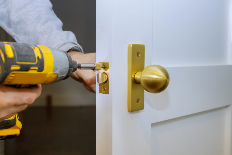 changing locks access control expertise commercial locksmith services in miami beach, fl – agile and qualified locksmith services for your office and business